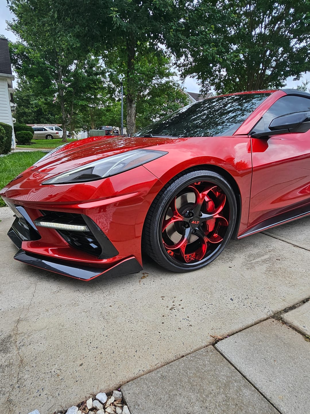 RV-DS016| Custom Forged Corvette C8 Stingray / Z51 Red Mist & Black Wheels