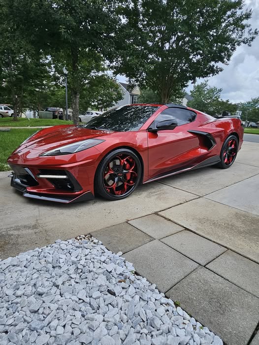 RV-DS016| Custom Forged Corvette C8 Stingray / Z51 Red Mist & Black Wheels