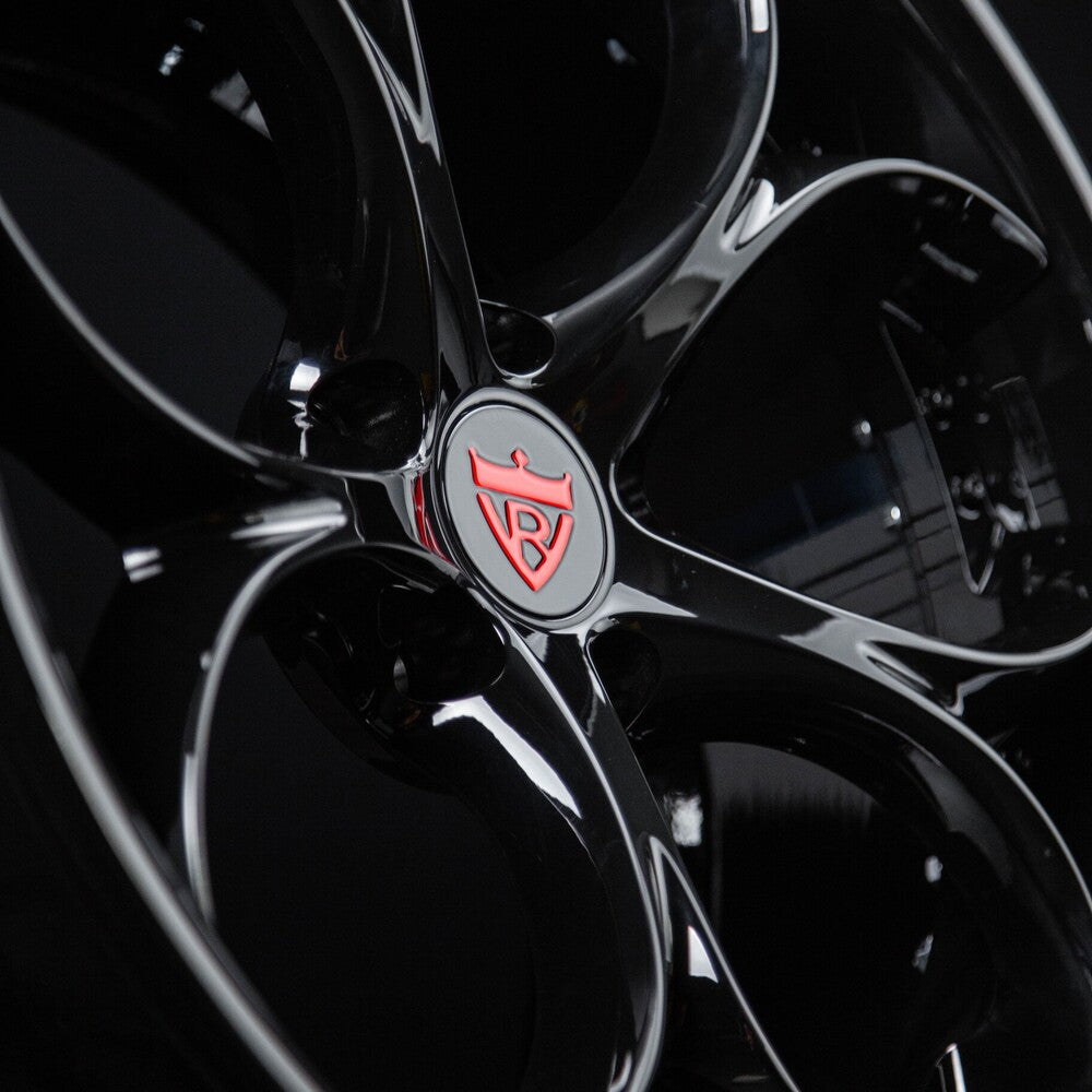 Custom RVRN center cap on forged RV-DS016 wheel for Grand Sport