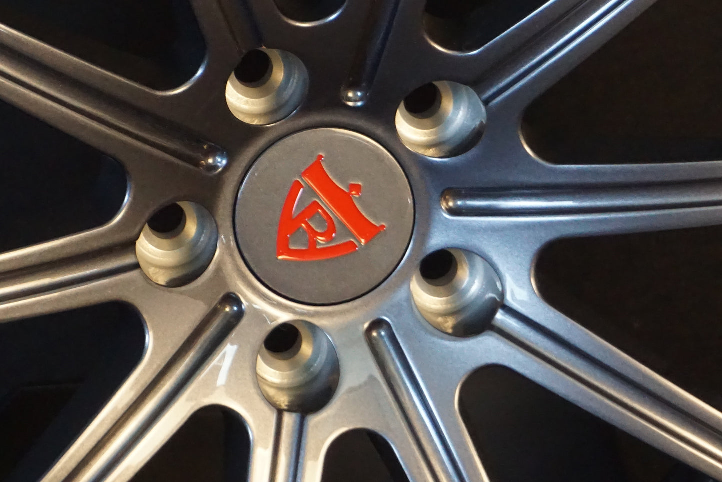 RV-HPF06(GP): HP-Forged Tesla Model Y 2-Piece Wheels 20x9 - RVRN Custom Forged Wheels