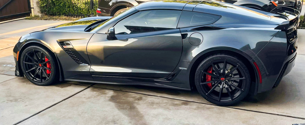 A black Corvette C7 Z06 with RVRN custom matt black concave forged wheels RV-MJ02 Series with 19x10/20x12 setup.