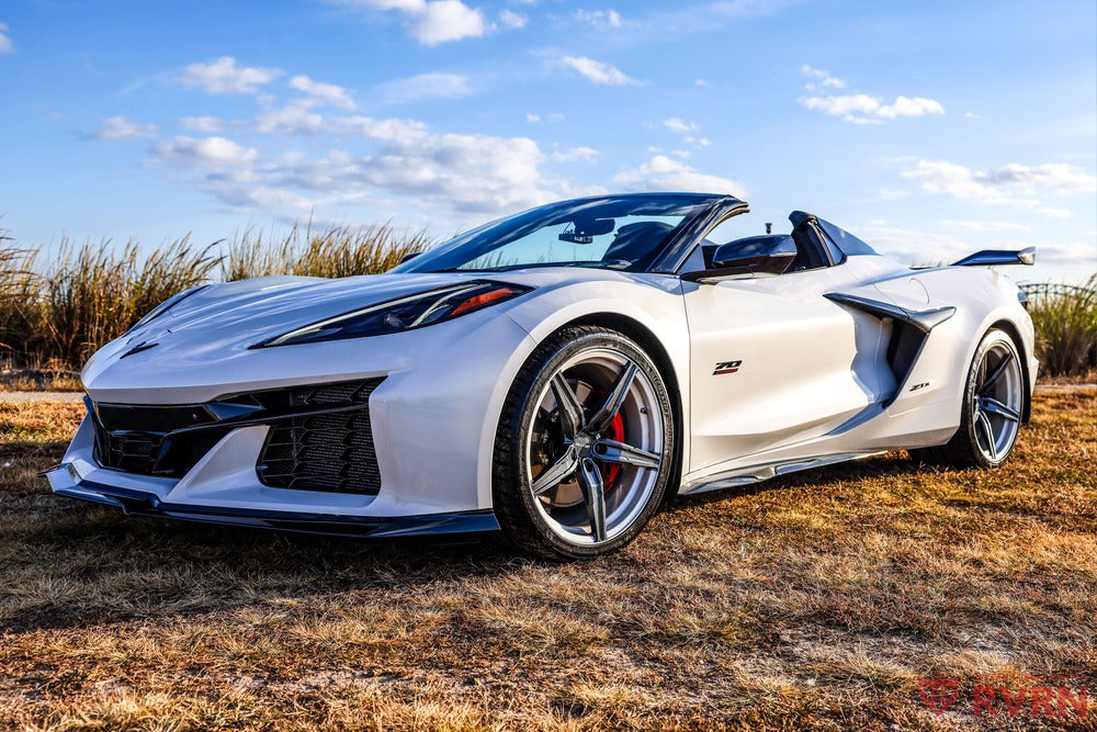 RV-MJ201 Custom Forged Wheels featuring Carbon Flash Metallic Spokes and a Custom GM Abalone White Pearl Barrel, designed for the perfect Corvette fitment.