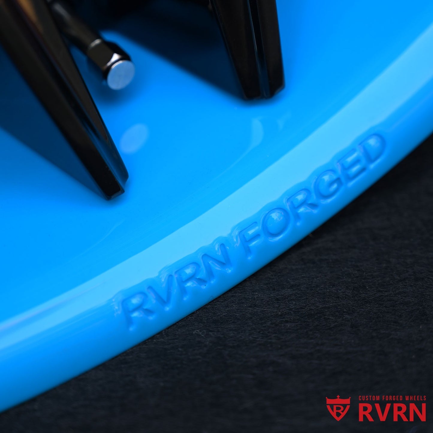 RV-T081 | Custom Forged 2-Piece Corvette C8 Z06 / E-Ray Deep Concave Rapid Blue Wheels | 20x10, 21x13 Setup