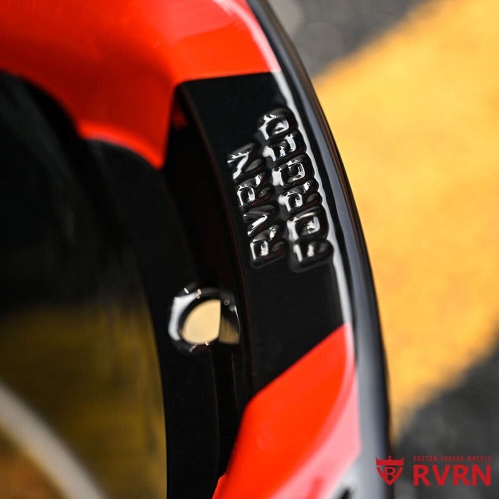 RV-MS016 forged wheel close up showing red fade to black spokes design