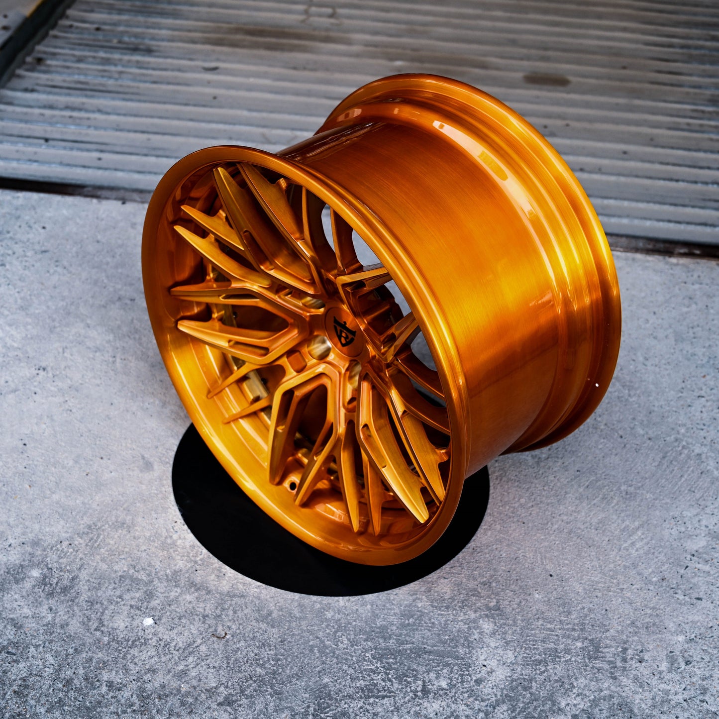 RV-T081 Series | Custom Forged 3-Piece Wheels