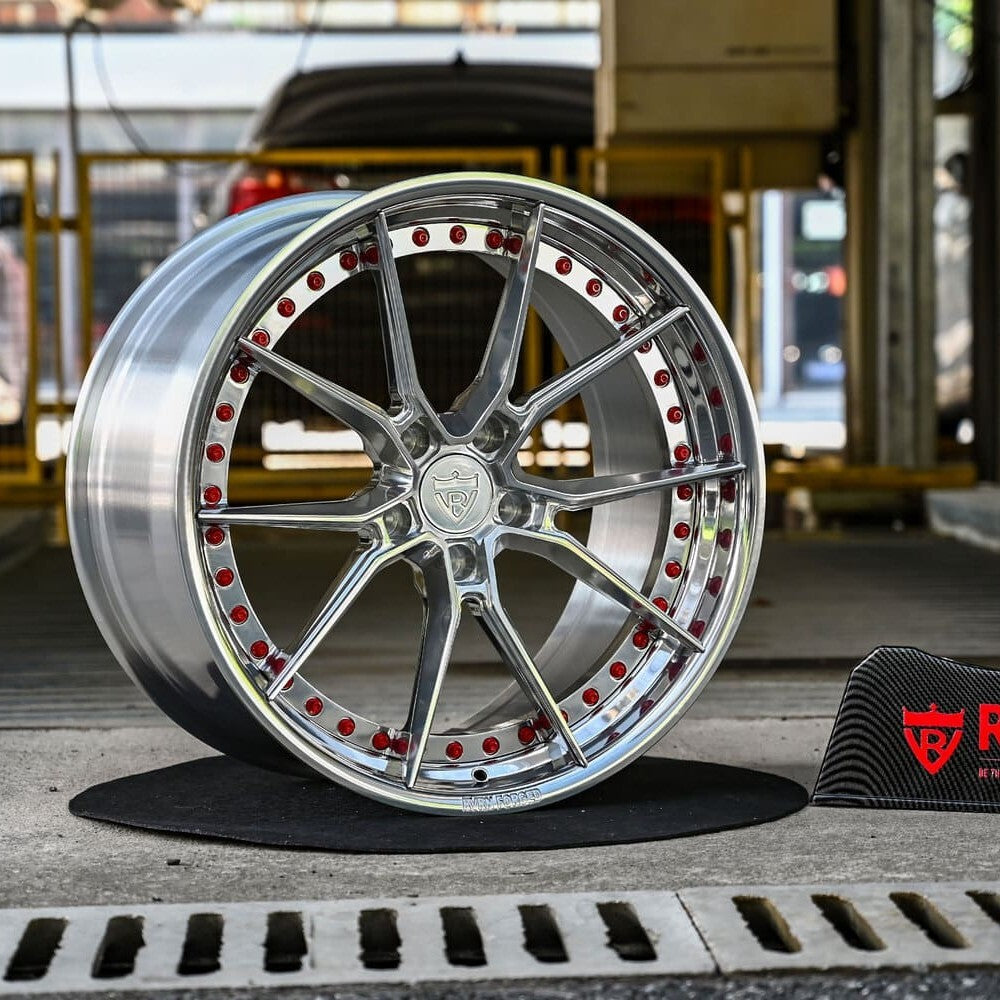 19x8.5/20x11 RV-DB082 wheels fitted for 2022 C8 Z51 model