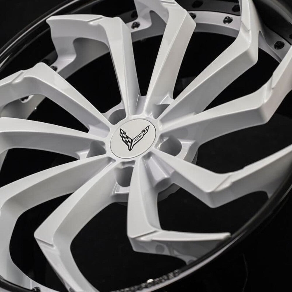 Full face view of Ceramic Matrix Grey Metallic wheel finish