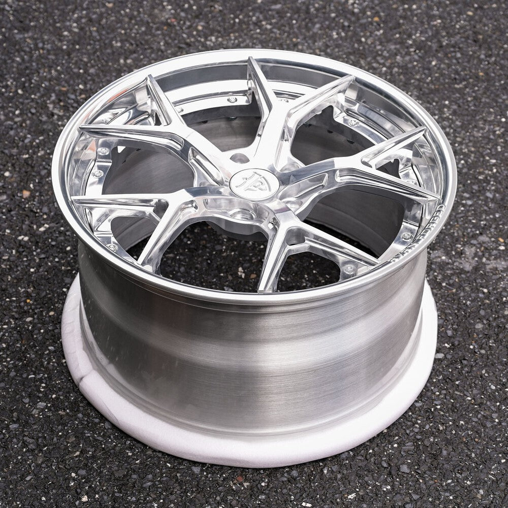RV-DC69 | Custom Forged 2-Piece Corvette C6 Wheels, Shiny Polished Aluminum with 18x8.5/19x10 setup
