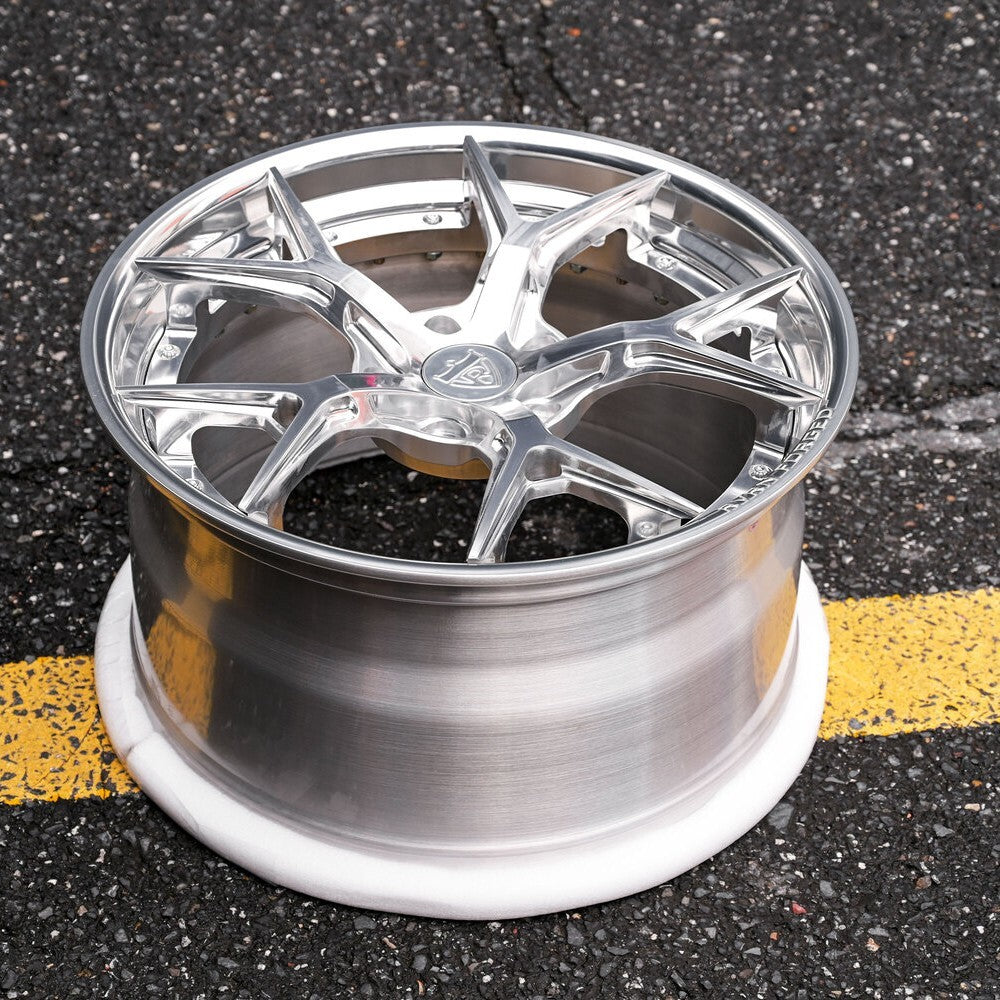 RV-DC69 | Custom Forged 2-Piece Corvette C6 Wheels, Shiny Polished Aluminum with 18x8.5/19x10 setup