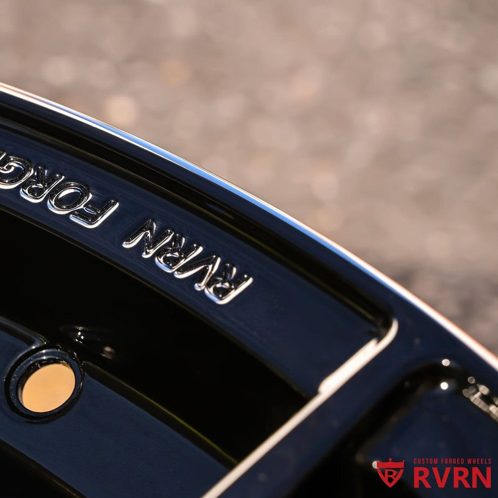 RV-MC24 | Custom Forged Super Concave Gloss Black 20x10/21x13 Corvette C8 Z06 / E-Ray Wheels