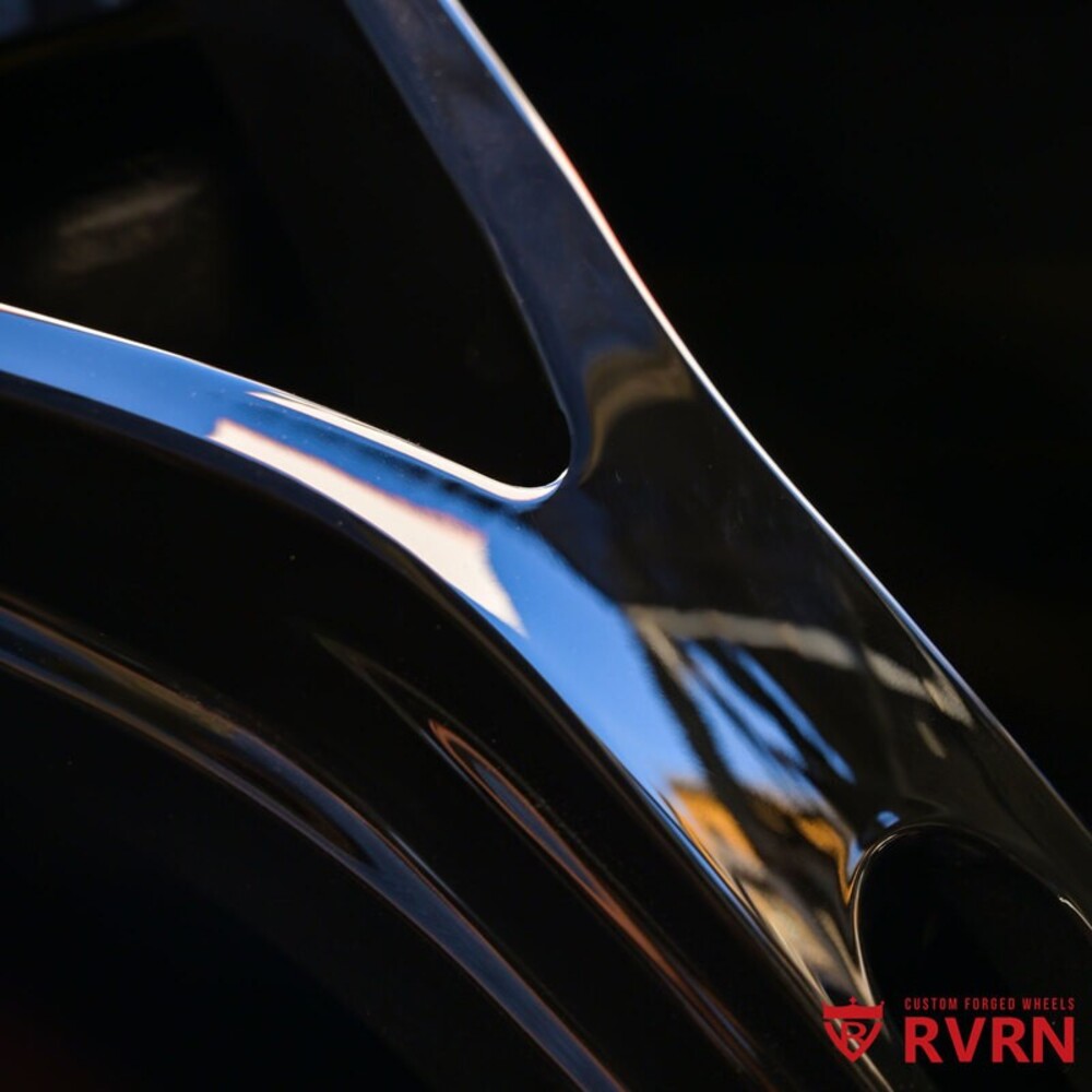 RV-MC24 | Custom Forged Super Concave Gloss Black 20x10/21x13 Corvette C8 Z06 / E-Ray Wheels