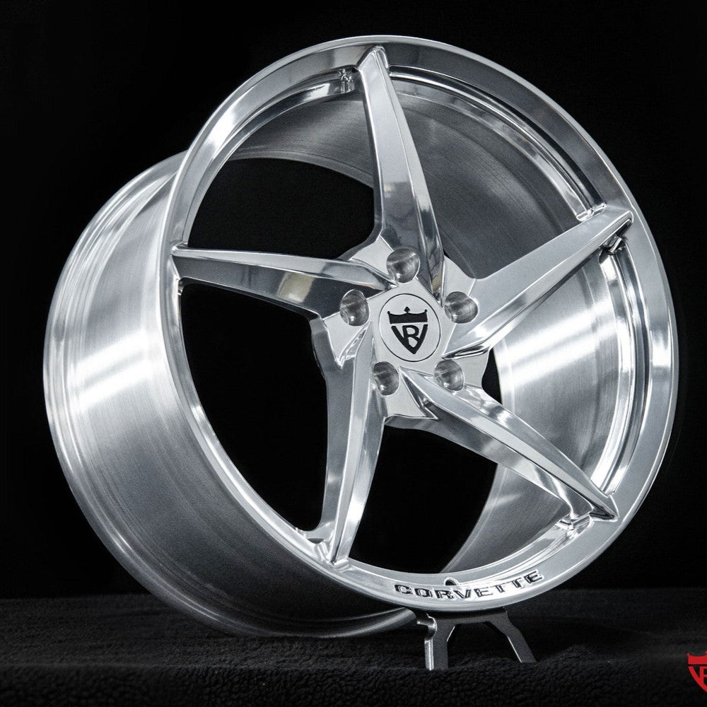 Front angle view of RVRN RV-MC35 forged wheels on 2025 Corvette Stingray