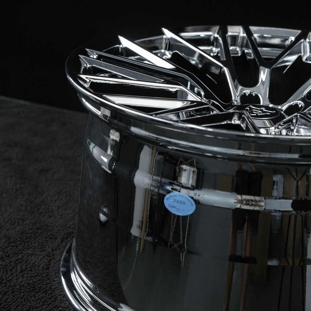 Close-up chrome finish RV-MC65 Corvette C8 custom forged wheels
