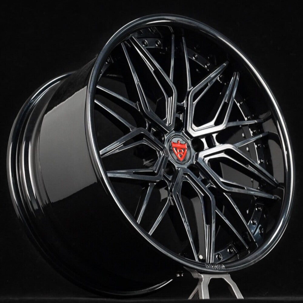 RVRN RV-T081 Carbon Flash Metallic forged wheel close-up for Corvette C8