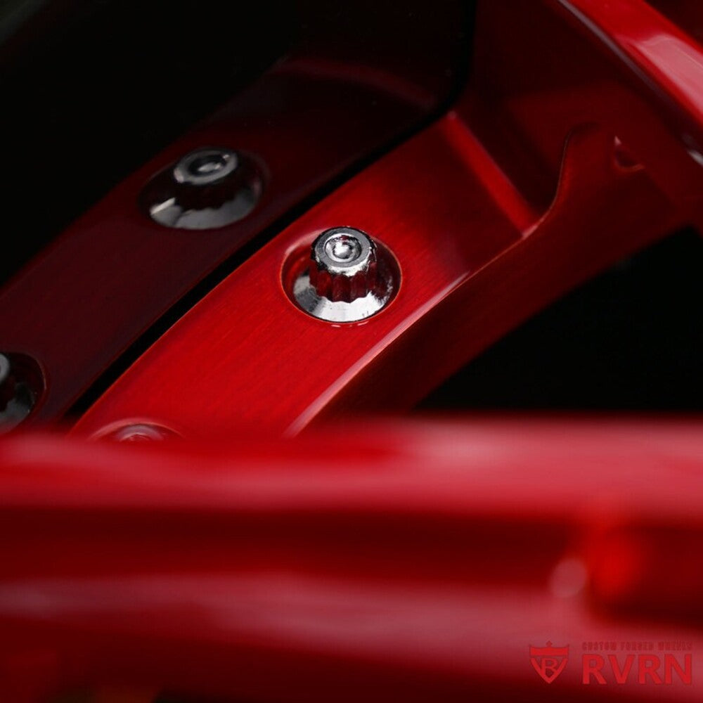 Close-up of RV-T081 Corvette C8 Stingray custom forged wheel