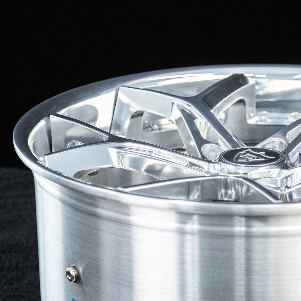 Polished aluminum finish detail of RV-DV03 wheels custom made for Corvette C8 Z51"