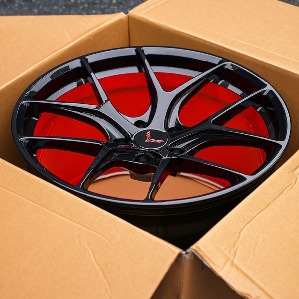 Gloss black finish detail on RV-MR05 forged wheels